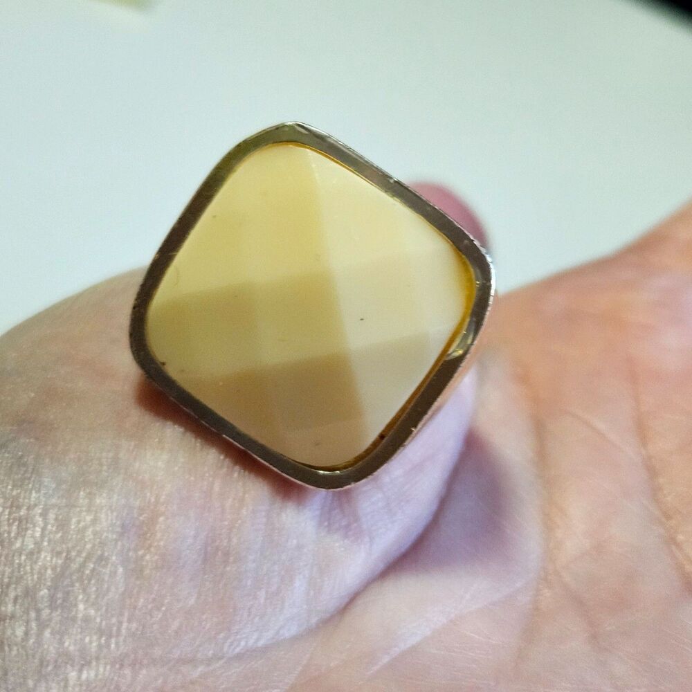 Silver Tone Cream Faceted Faux Stone Statement Ring Size 6.25